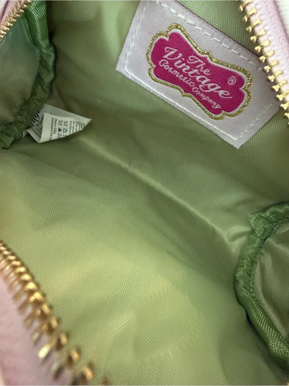 🔥 2/20: The vintage cosmetic company Pink Floral Cosmetic Bag
